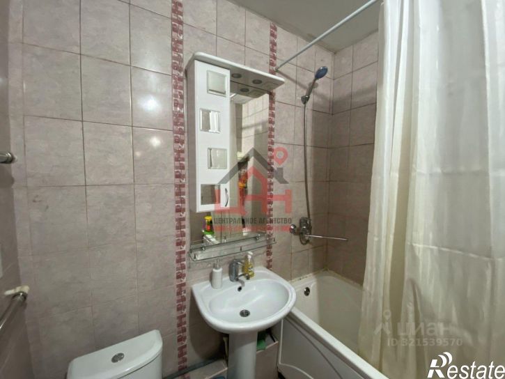 4-комн квартира ул Пятигорская, 121 1,  д. 121 1,  к. 1