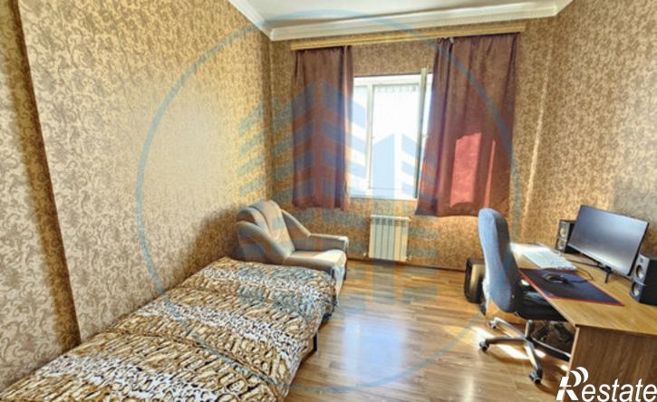 2-комн квартира ул Кисловодская, 120,  д. 120