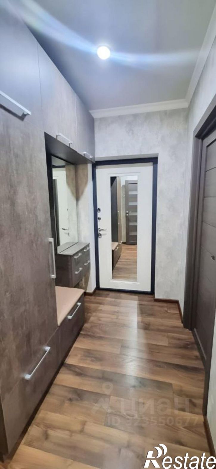 2-комн квартира Просторная улица, 17,  д. 17