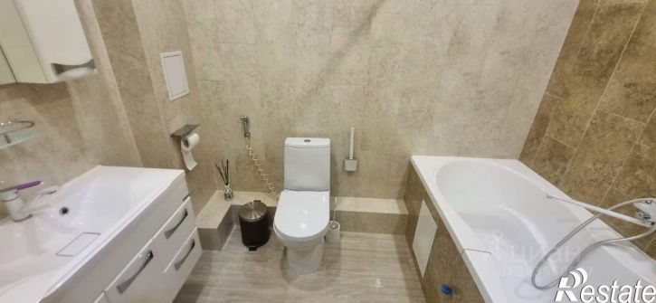 2-комн квартира Просторная улица, 17,  д. 17