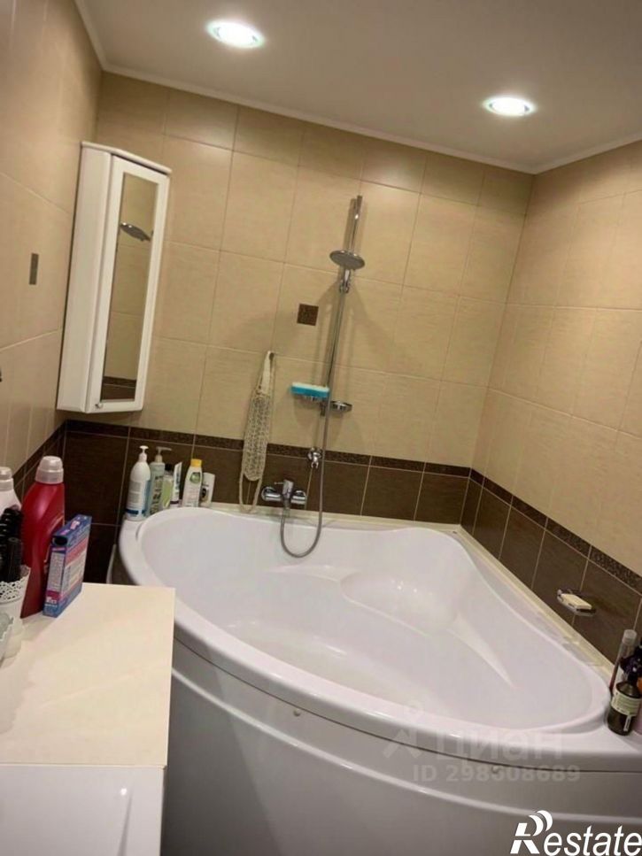 4-комн квартира Новопятигорская улица, 8,  д. 8