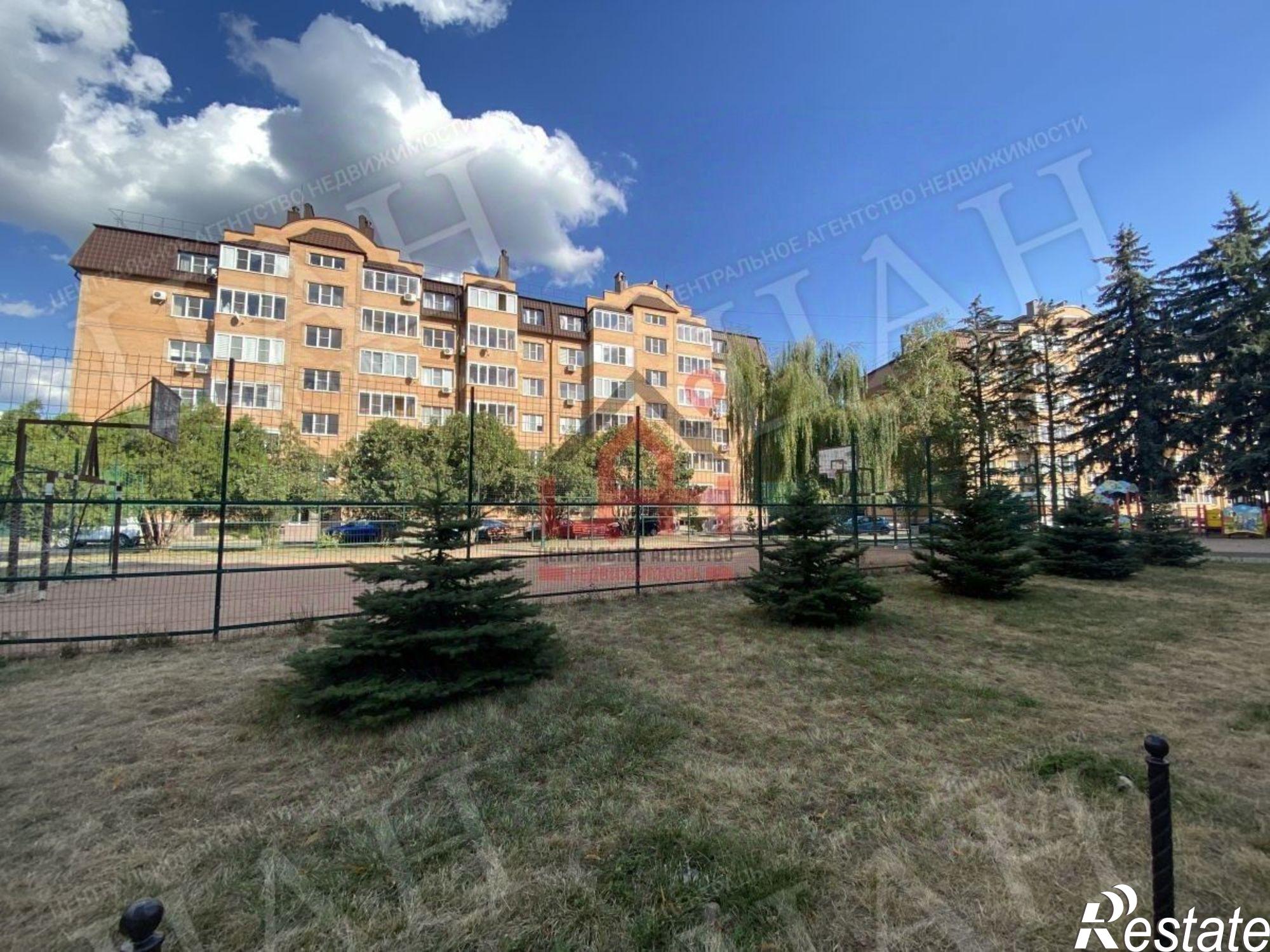 Сдать квартиру за 45 000 рублей на улица Октябрьская Площадь, 31Г