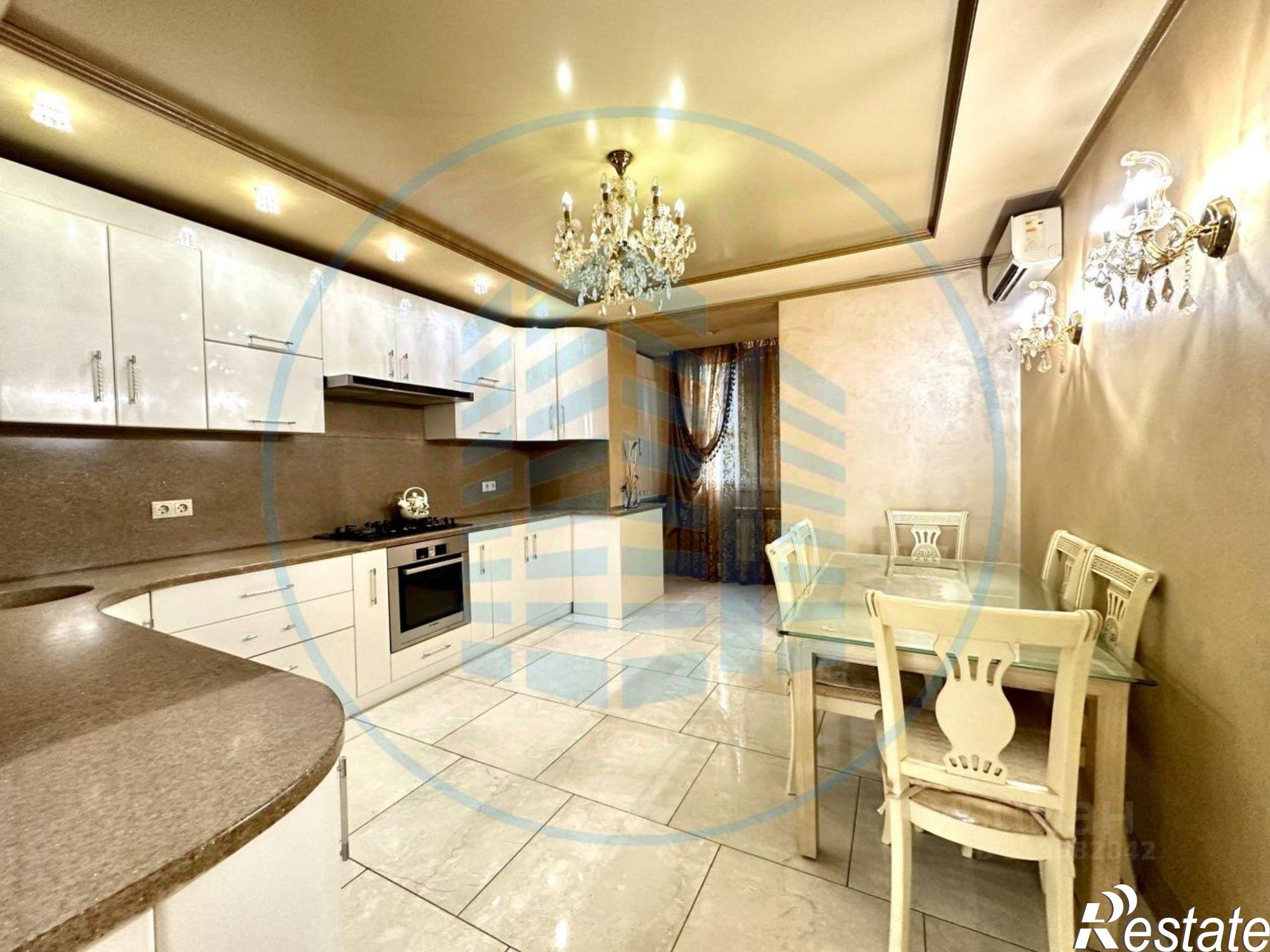 Купить квартиру за 12 200 000 рублей на улица Шмидта, 72