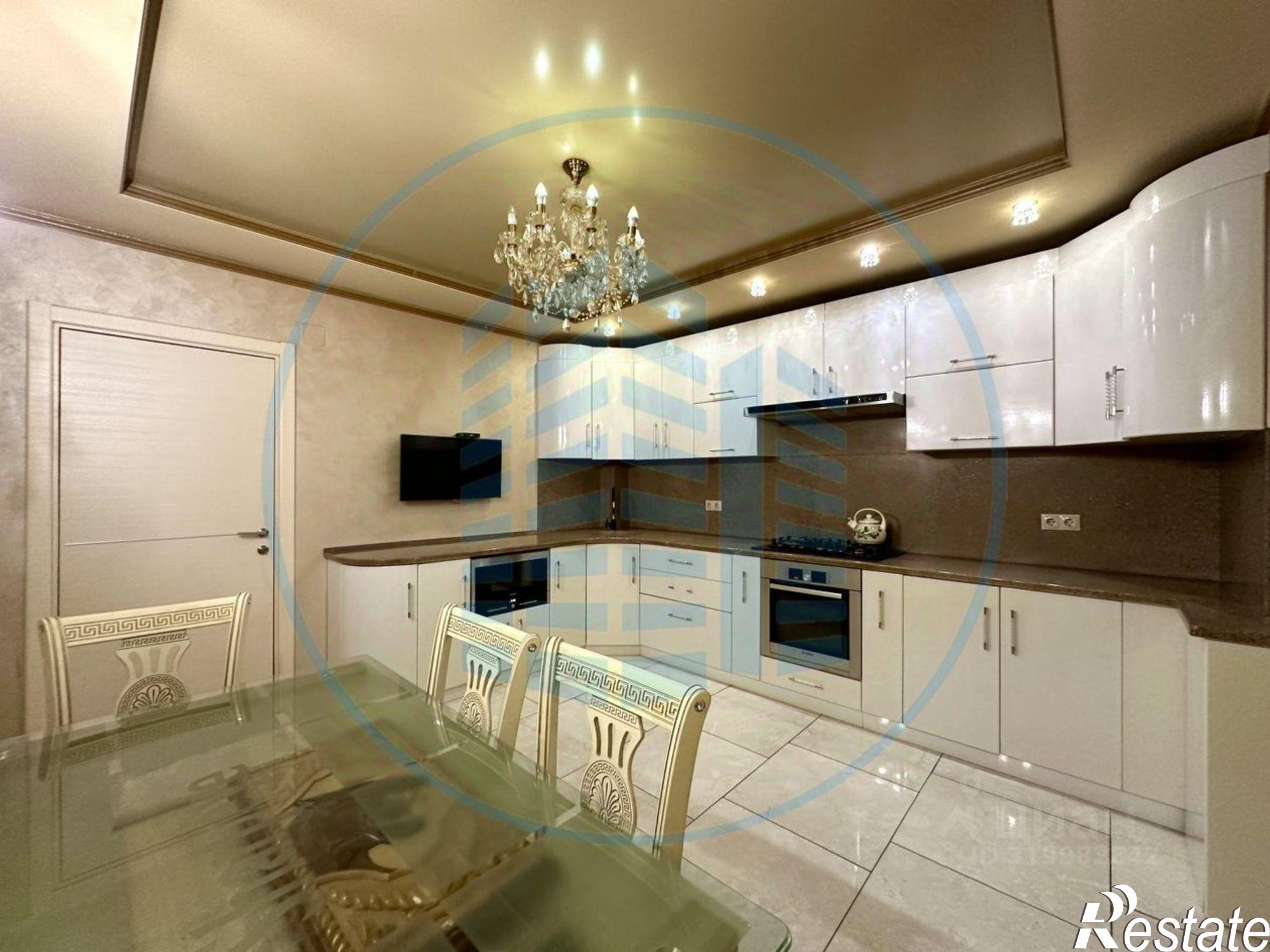 Купить квартиру за 12 200 000 рублей на улица Шмидта, 72