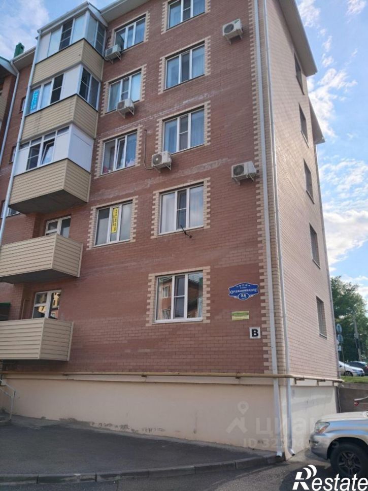 2-комн квартира улица Орджоникидзе, 88 к3,  д. 88 к3