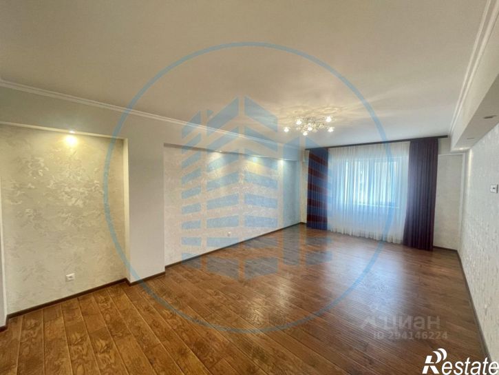 3-комн квартира Никольская улица, 15А,  д. 15А