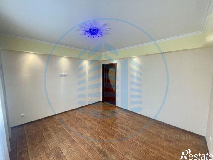 3-комн квартира Никольская улица, 15А,  д. 15А