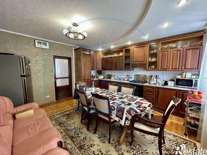 4-комн квартира Новопятигорская улица, 8,  д. 8