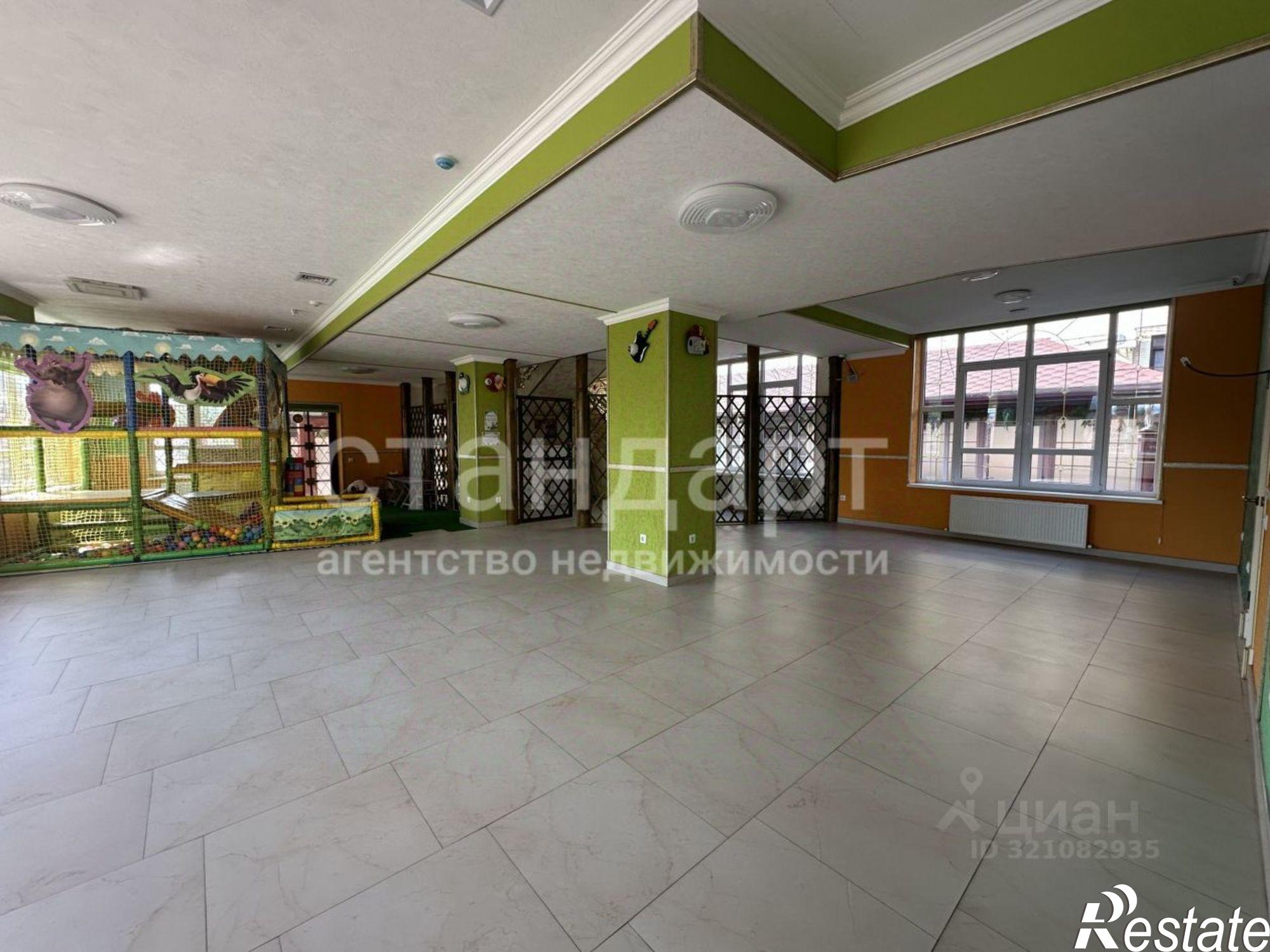 Купить помещение свободного назначения за 25 000 200 рублей на Рассветная улица, 18