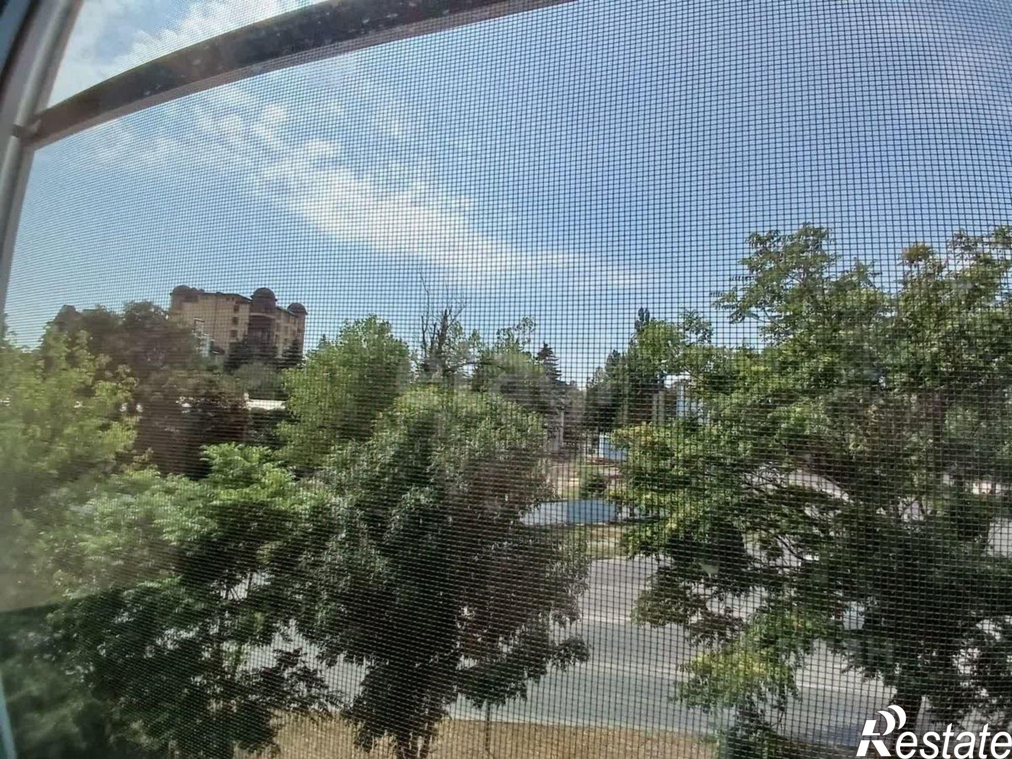 Купить квартиру за 10 500 000 рублей на улица Орджоникидзе, 64