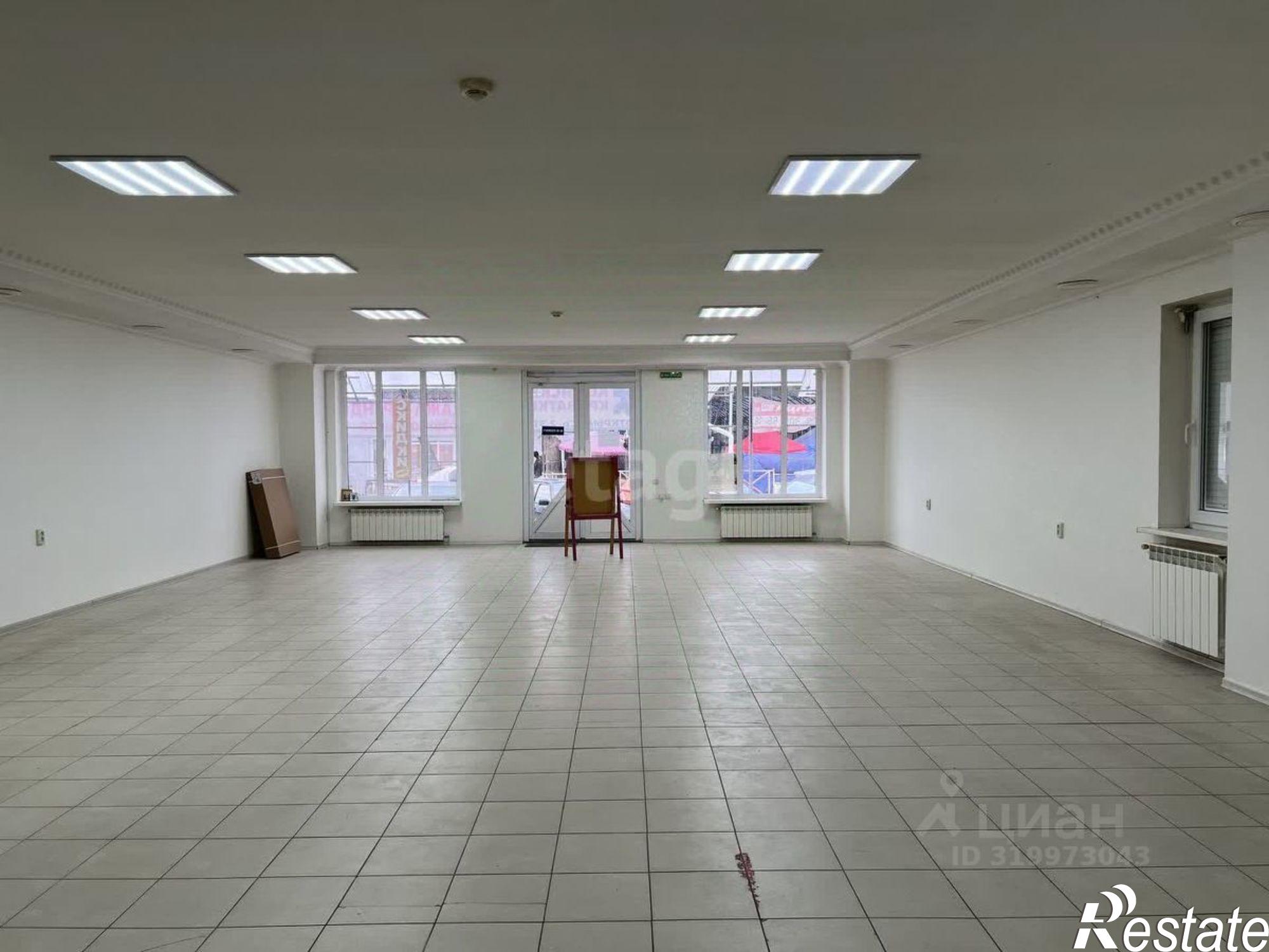 Купить торговое помещение за 35 000 400 рублей на улица Гагарина, 123