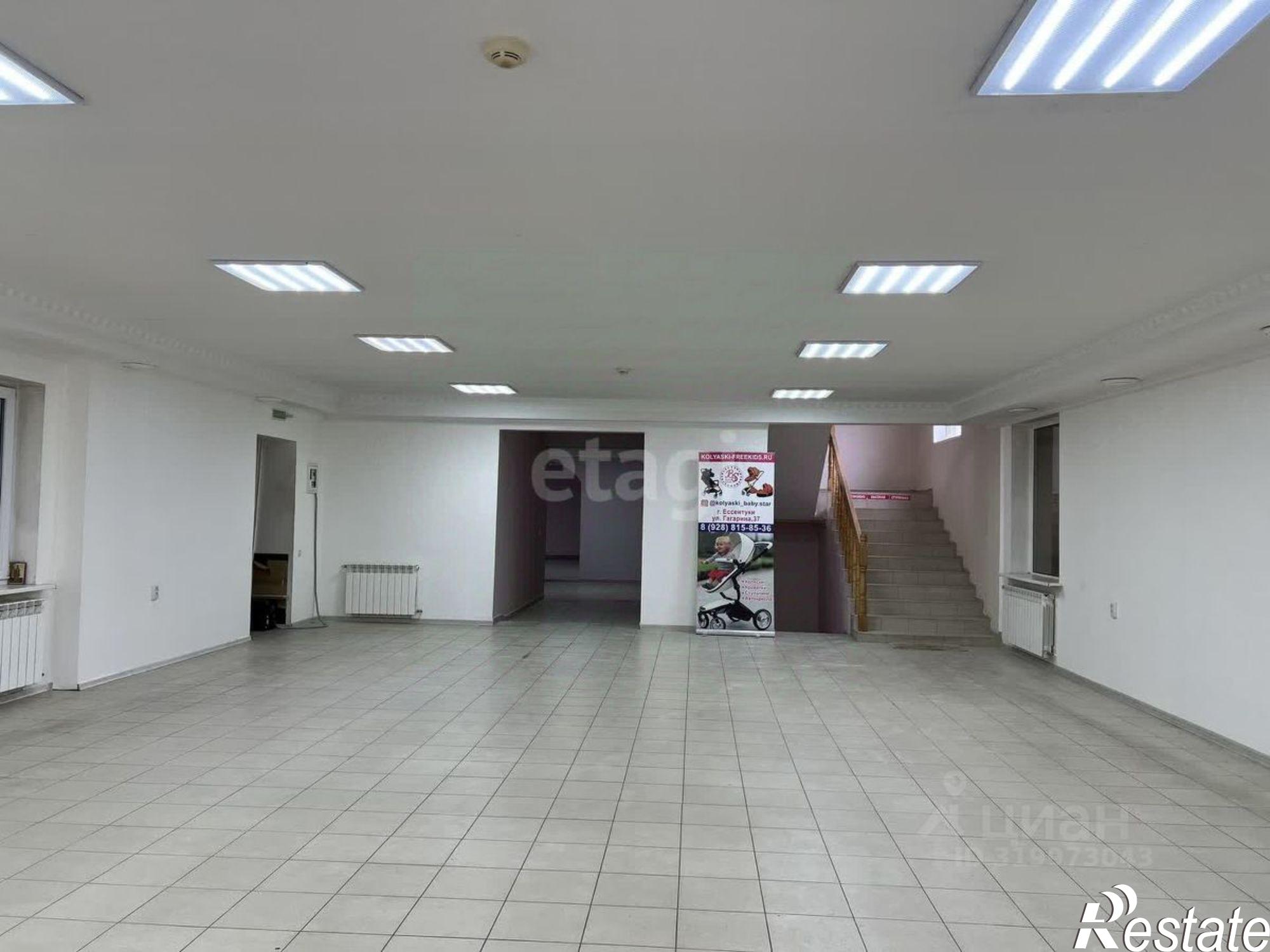 Купить торговое помещение за 35 000 400 рублей на улица Гагарина, 123