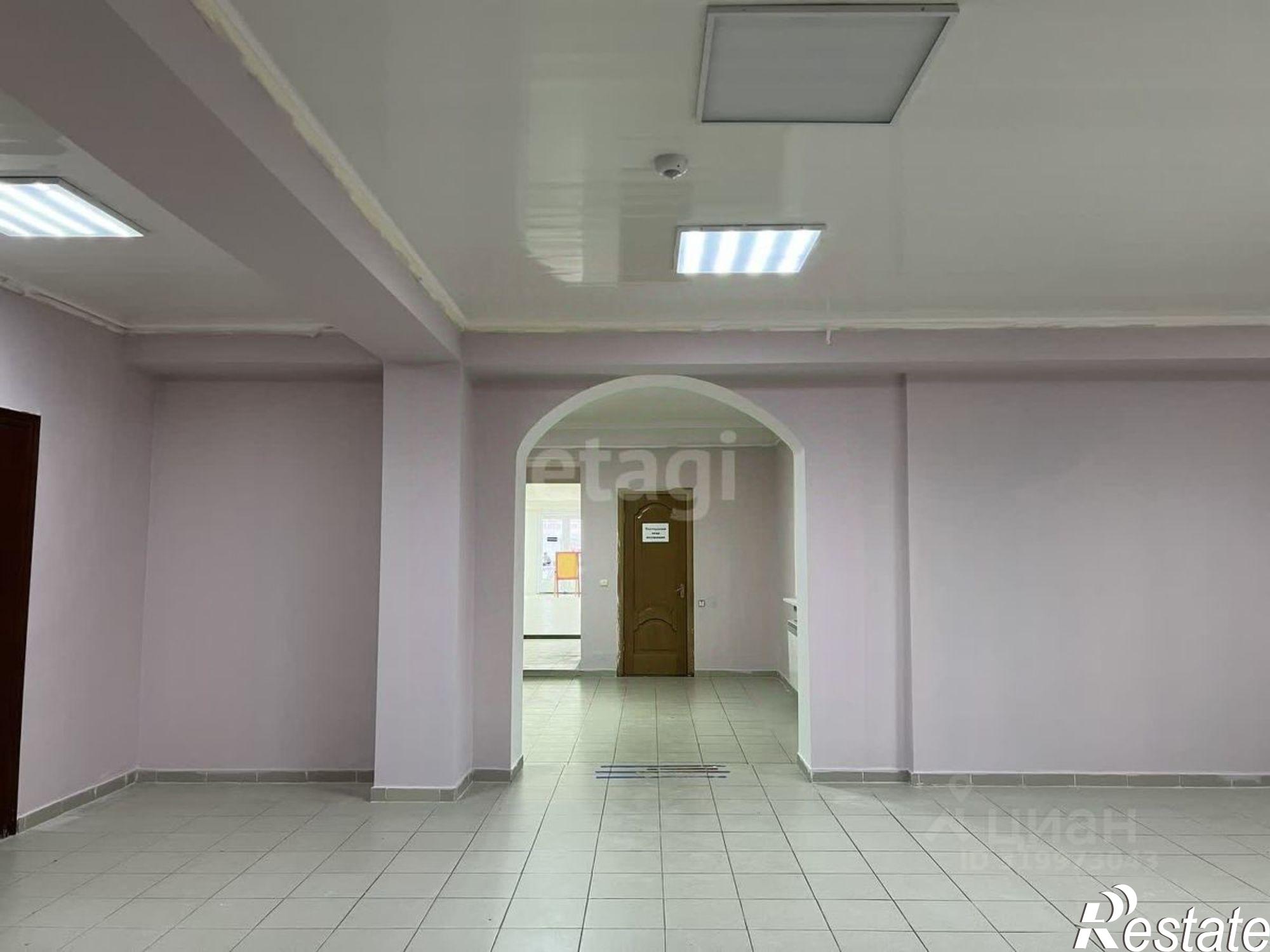 Купить торговое помещение за 35 000 400 рублей на улица Гагарина, 123