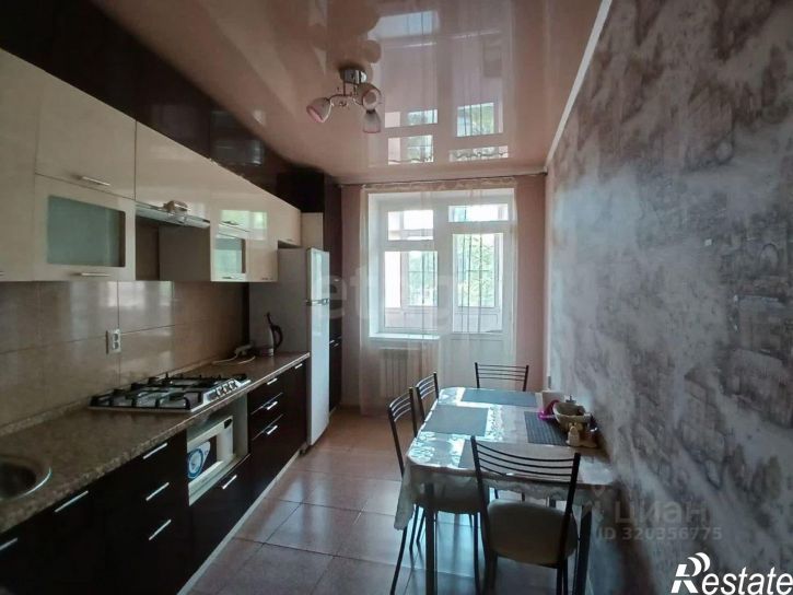 2-комн квартира улица Орджоникидзе, 64,  д. 64