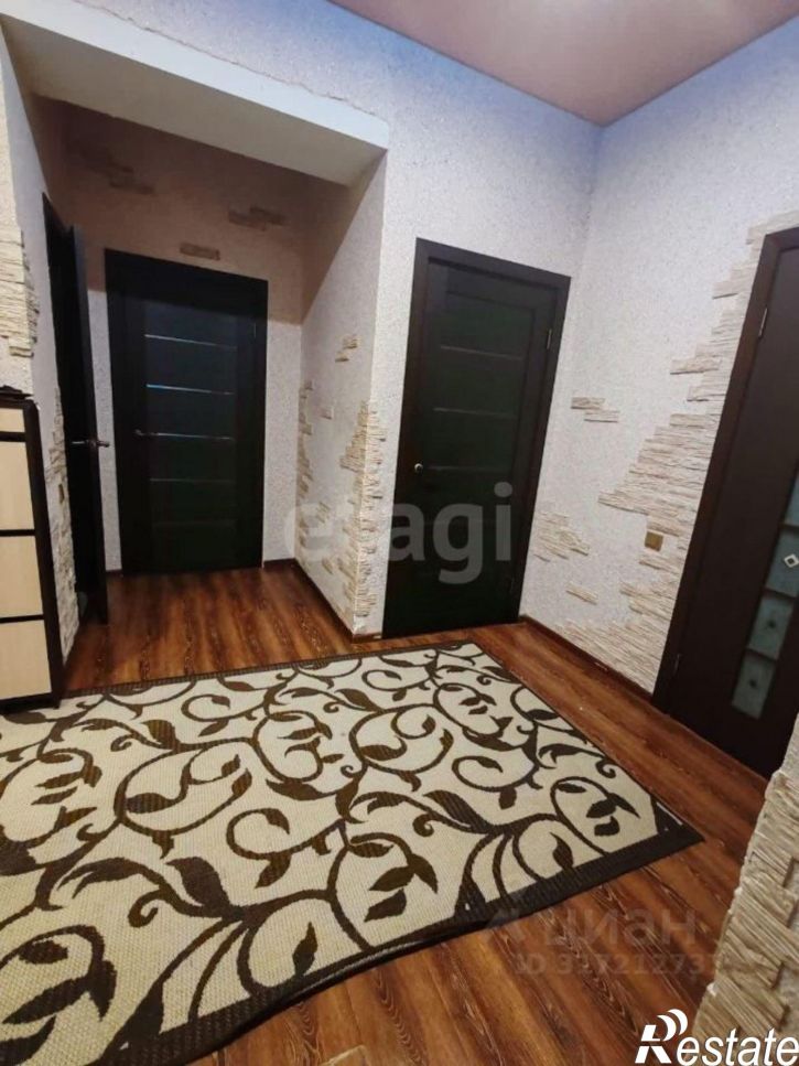 3-комн квартира улица Шмидта, 27,  д. 27