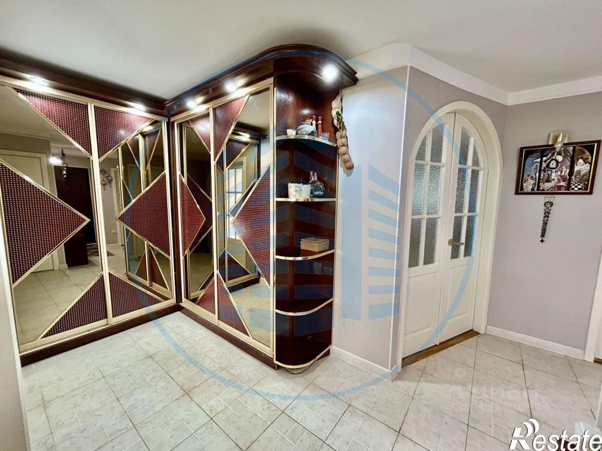 Купить квартиру за 8 450 000 рублей на Октябрьская улица, 417