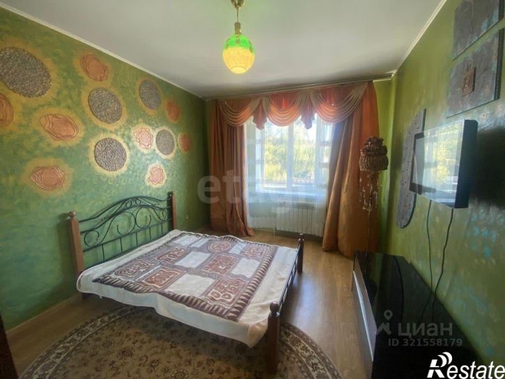 2-комн квартира Средняя улица, 33,  д. 33