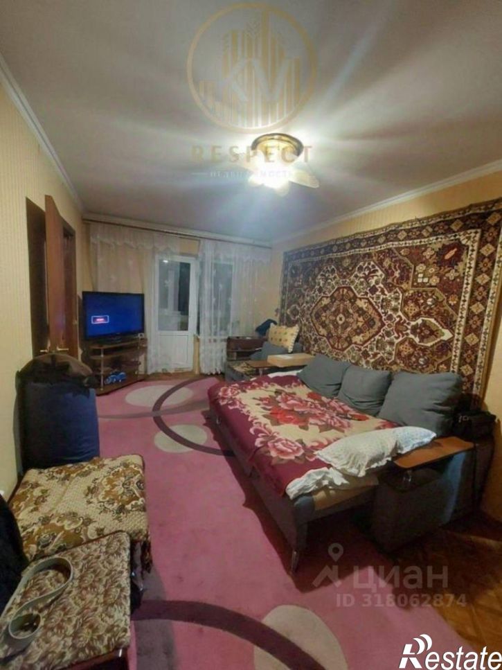 2-комн квартира улица Долина Роз, 2,  д. 2