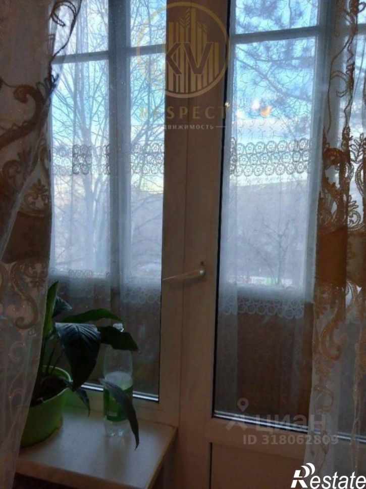 2-комн квартира улица Долина Роз, 15,  д. 15