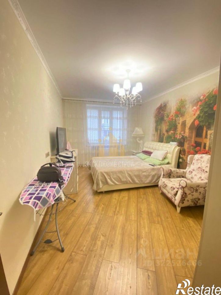 3-комн квартира улица Орджоникидзе, 84 к5,  д. 84 к5