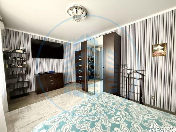 2-комн квартира улица Олега Головченко, 14,  д. 14