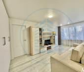 2-комн, 46кв м, этаж 1/5 ул Октябрьская, 426