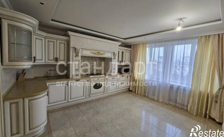 4-комн квартира ул Новопятигорская, 8,  д. 8