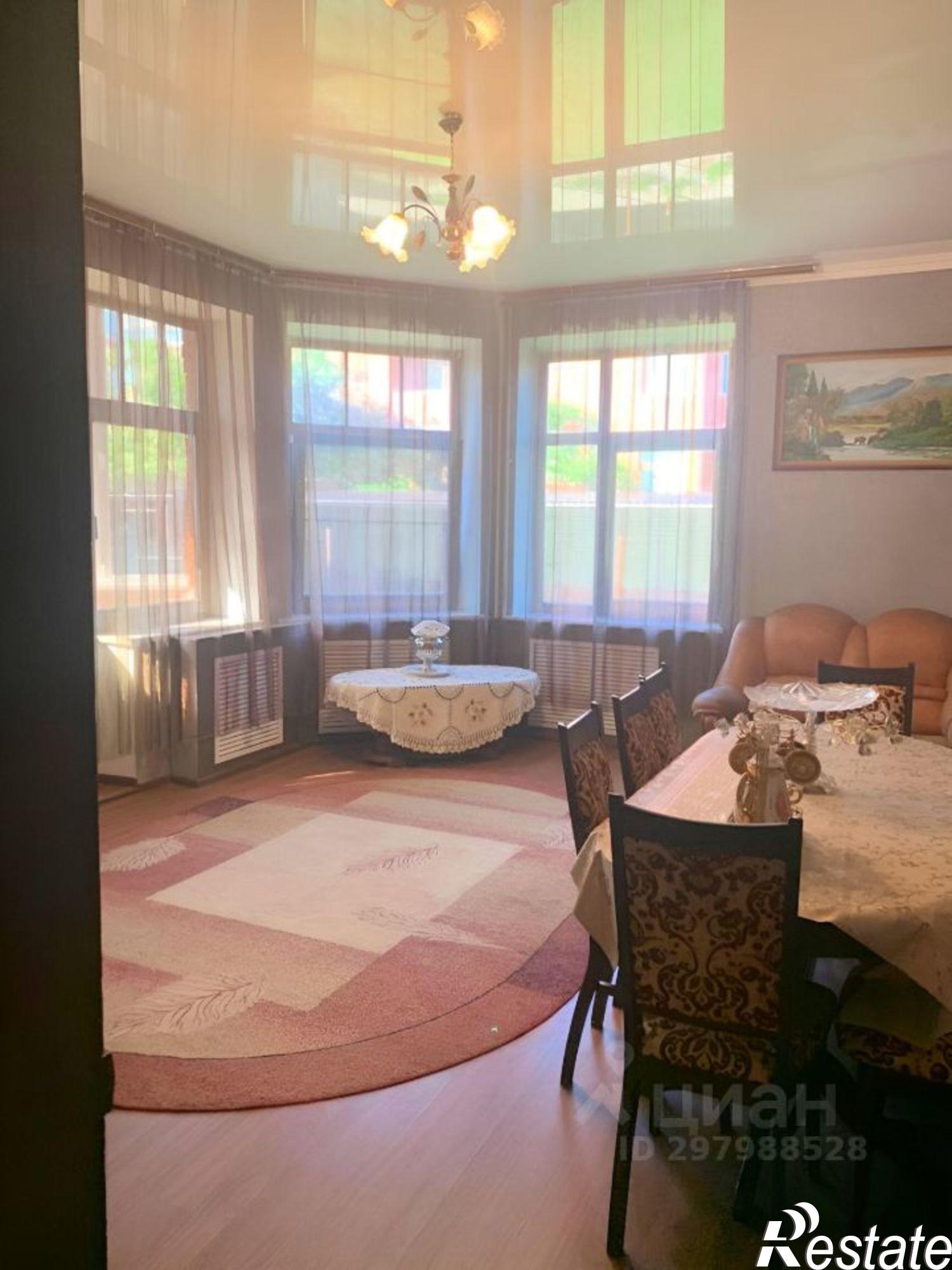 Купить квартиру за 15 000 000 рублей на Майская улица, 10