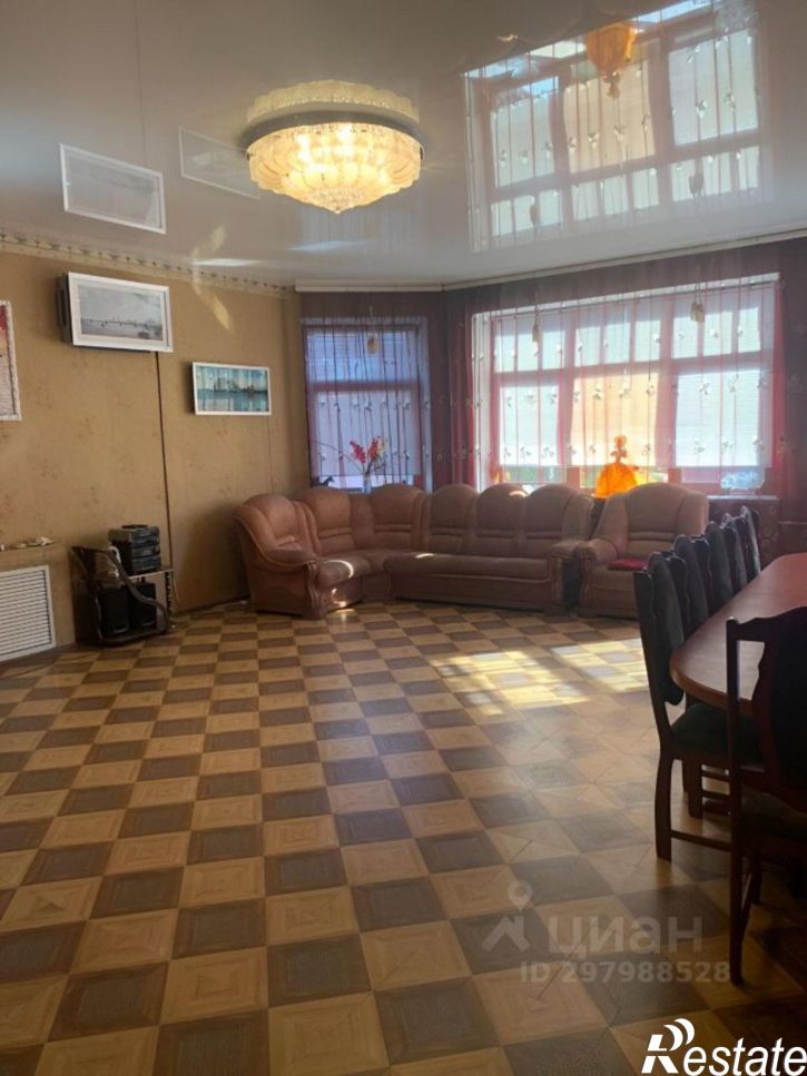 4-комн квартира Майская улица, 10,  д. 10