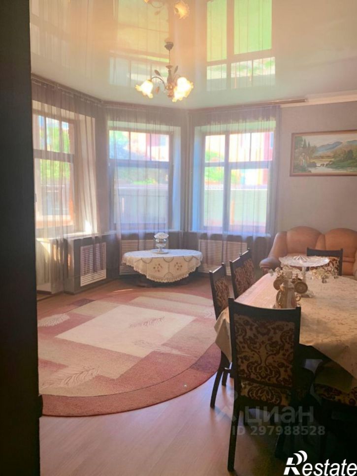 4-комн квартира Майская улица, 10,  д. 10