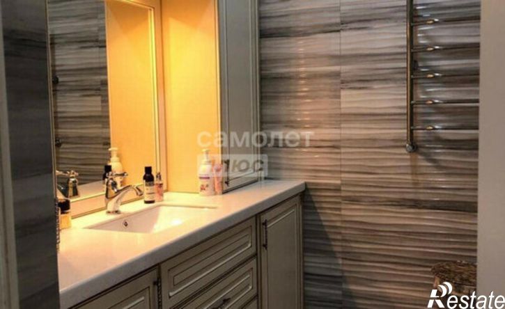 3-комн квартира Октябрьская улица, 337/3,  д. 337/3