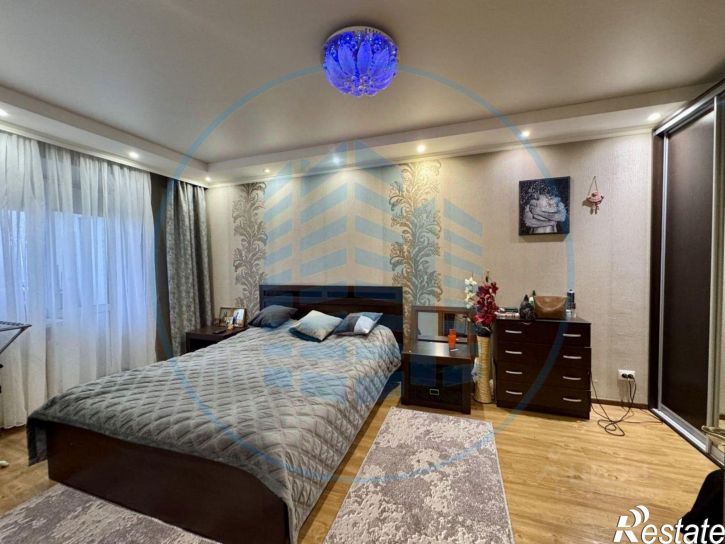 3-комн квартира улица Балахонова, 27А,  д. 27А