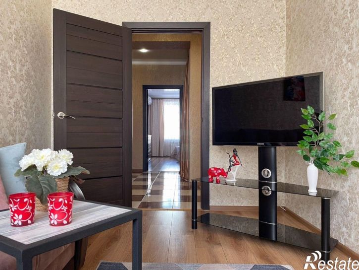 2-комн квартира улица Орджоникидзе, 88 к3,  д. 88 к3