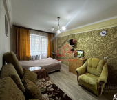 1-комн, 32кв м, этаж 3/5 ул Октябрьская, 421