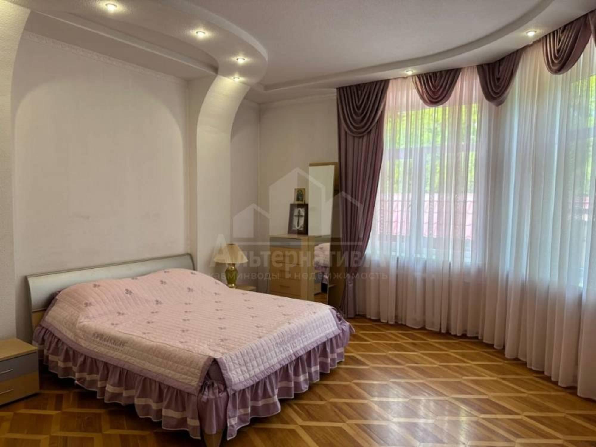 Купить квартиру за 17 900 000 рублей на Маяковского ул.