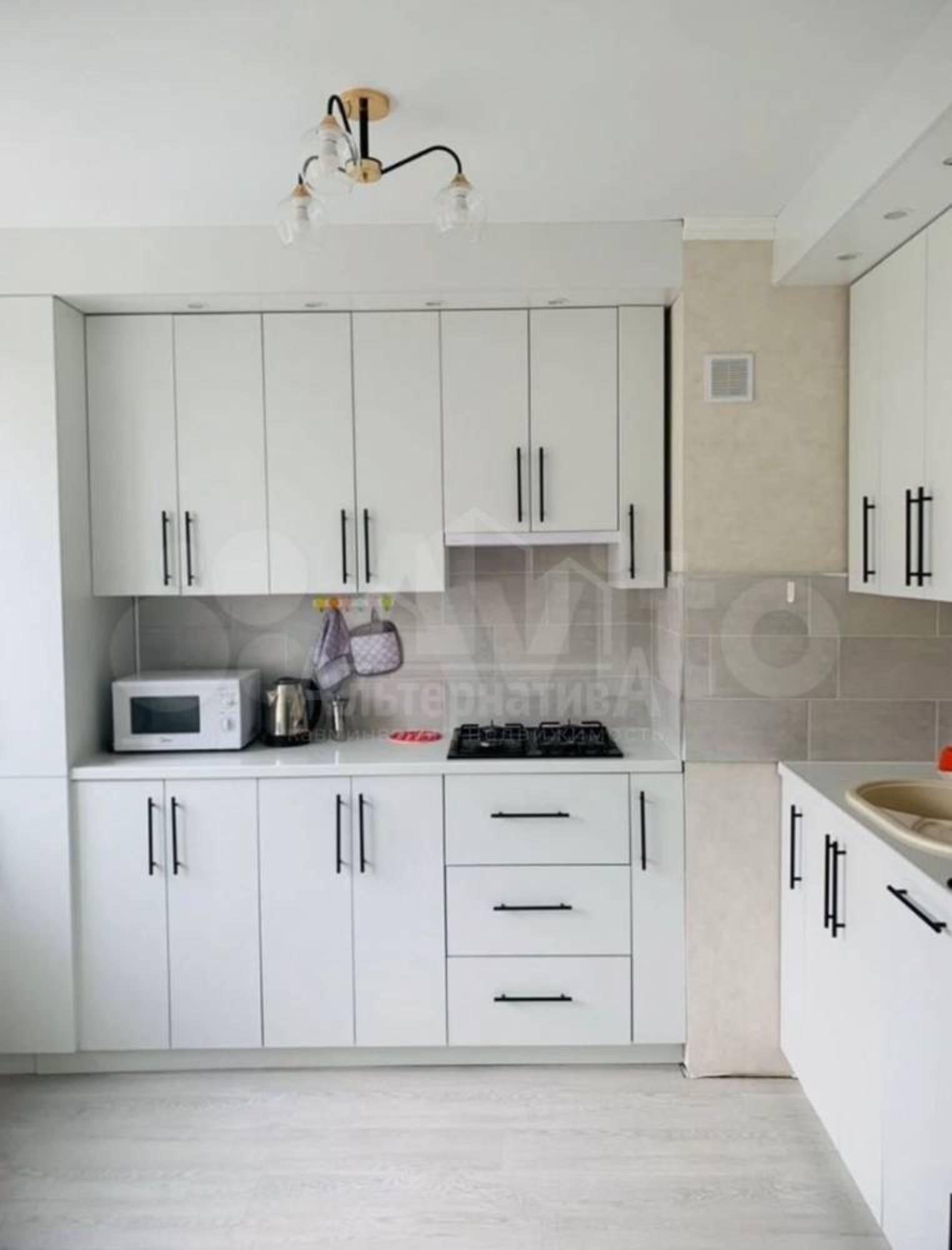 Купить квартиру за 9 000 000 рублей на Никольская ул.