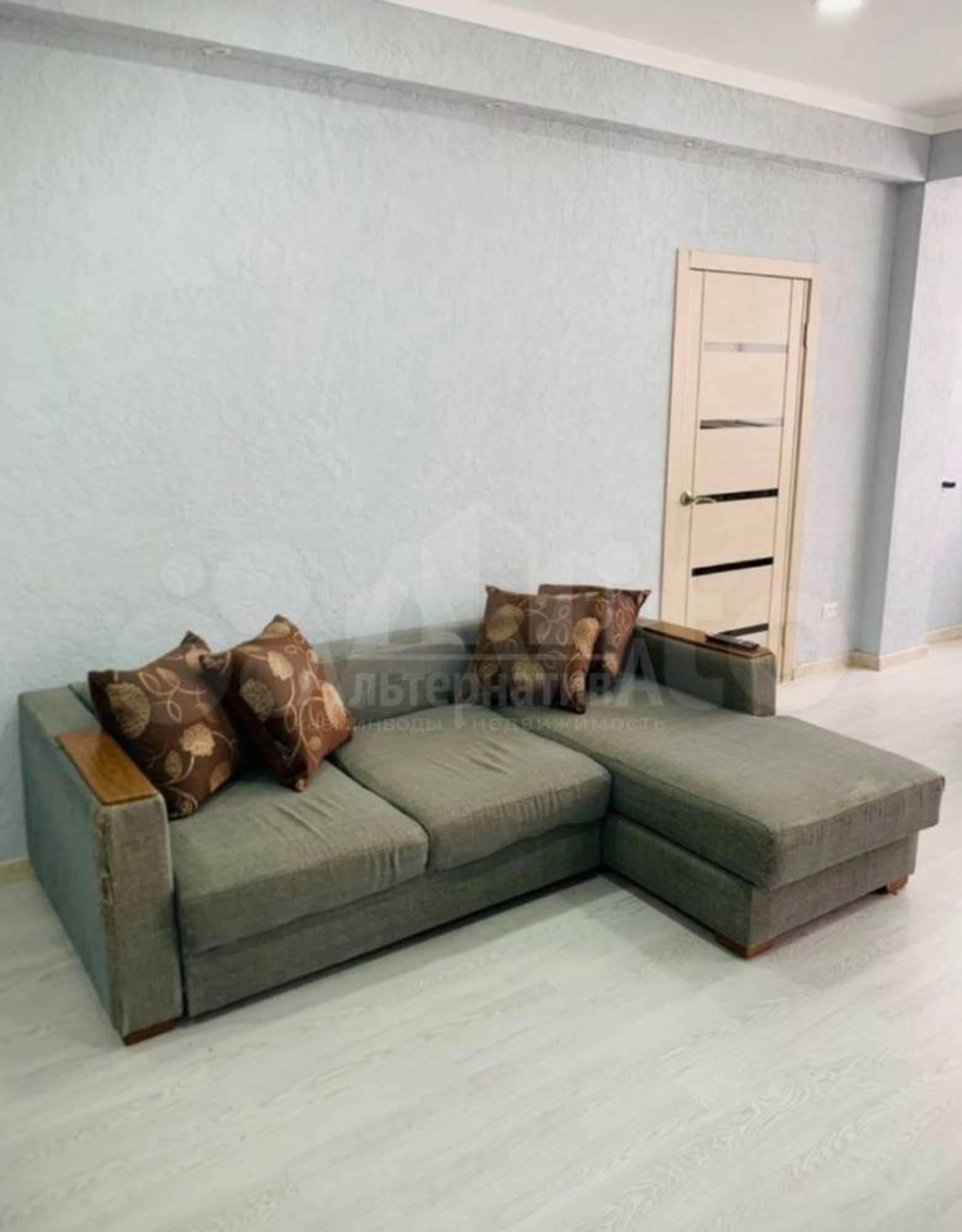 Купить квартиру за 9 000 000 рублей на Никольская ул.