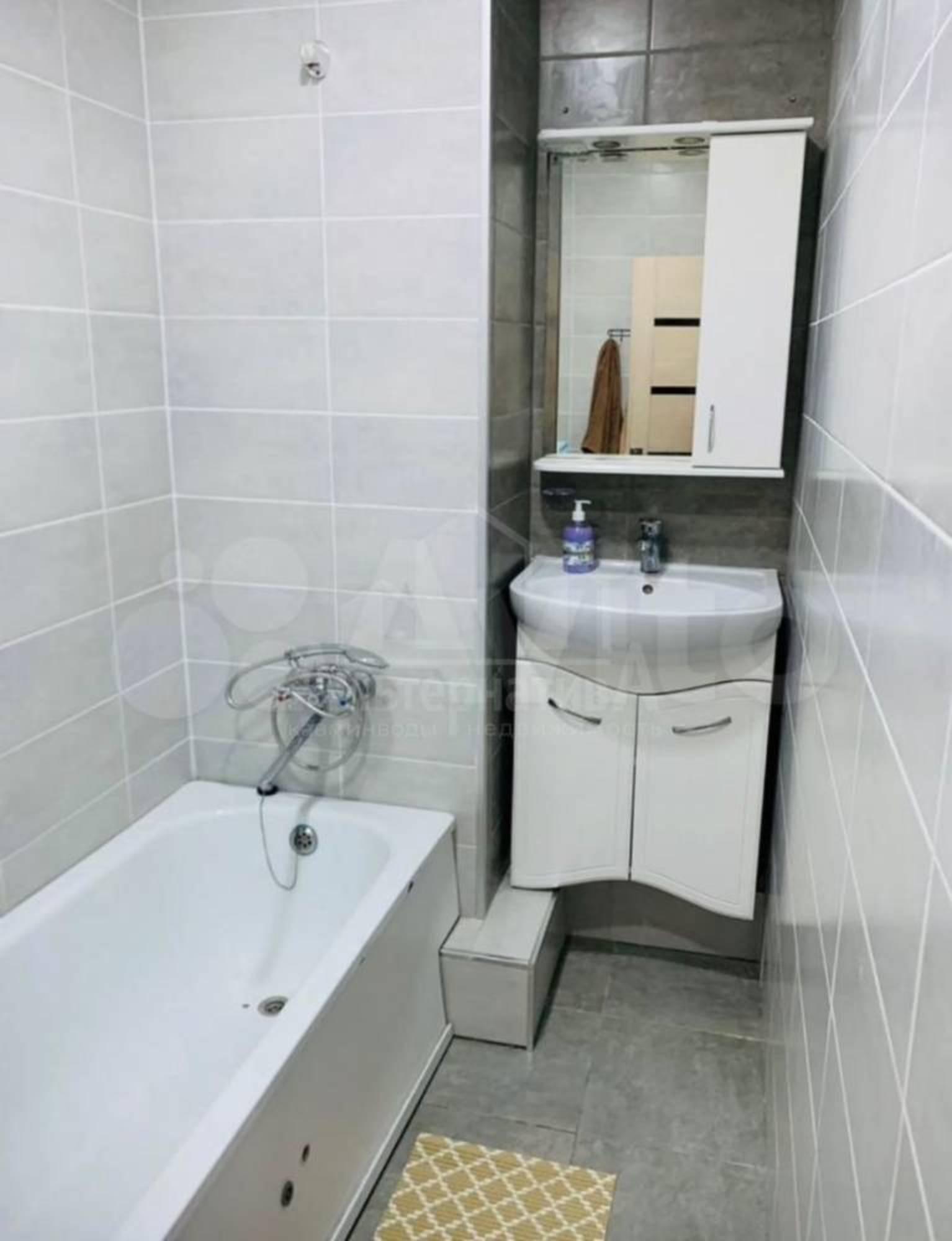 Купить квартиру за 9 000 000 рублей на Никольская ул.