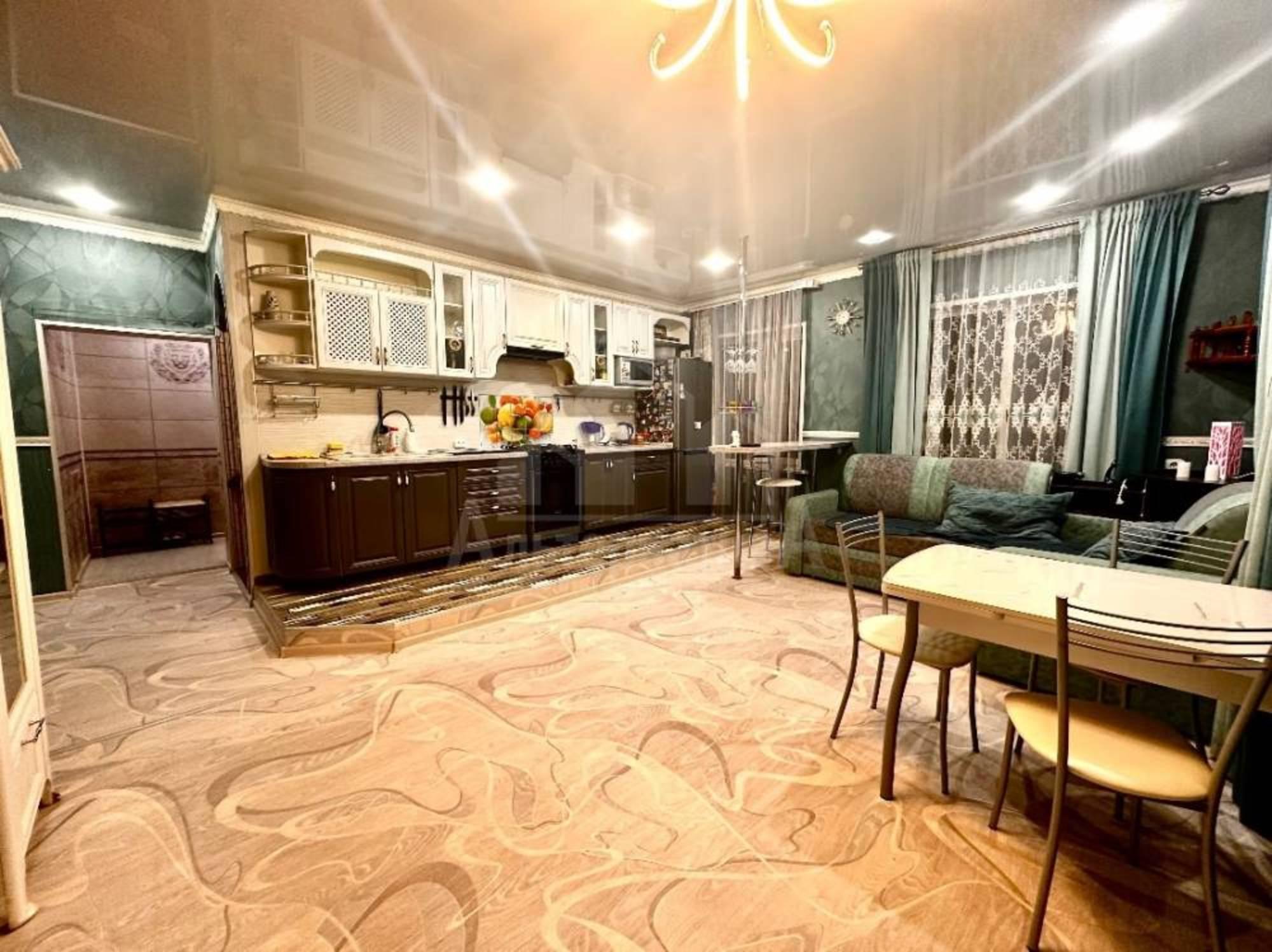 Купить дачу, дом, коттедж за 7 700 000 рублей на 3-й проезд ул.