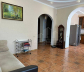 4-комн, 200кв м, этаж 2/4 Маяковского ул.