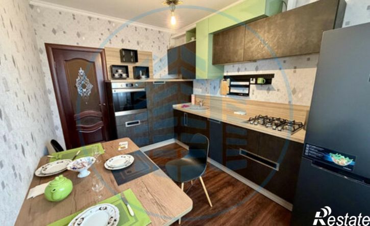 3-комн квартира улица Олега Головченко, 4,  д. 4