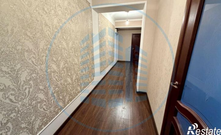 3-комн квартира улица Олега Головченко, 4,  д. 4