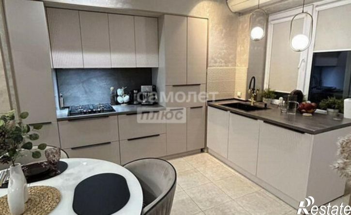 3-комн квартира Октябрьская улица, 458,  д. 458