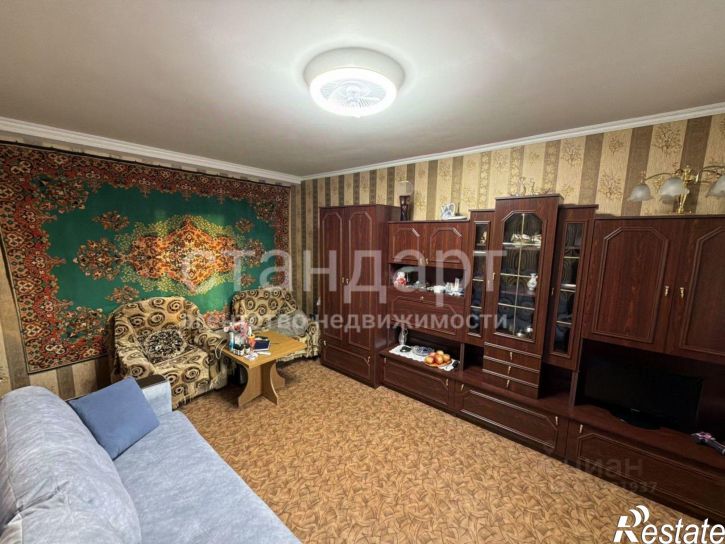 1-комн квартира улица 60 лет Октября, 8,  д. 8