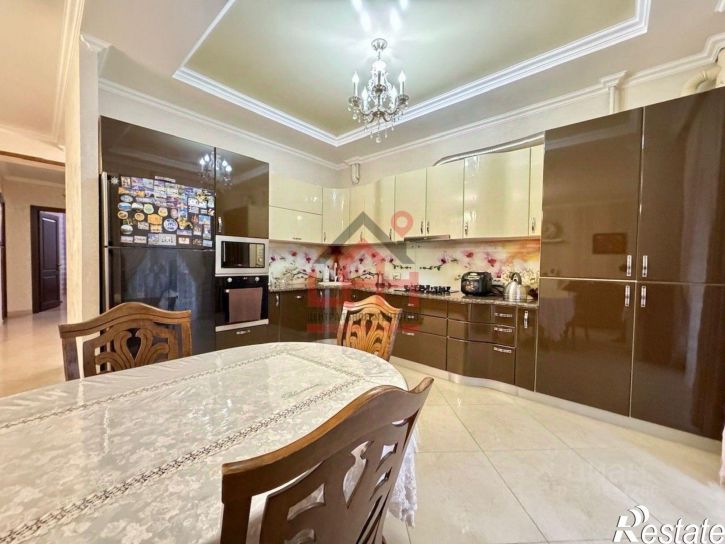 3-комн квартира Малосадовая улица, 20/1,  д. 20/1