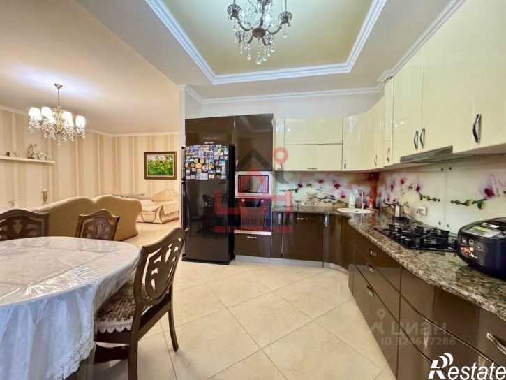 3-комн квартира Малосадовая улица, 20/1,  д. 20/1