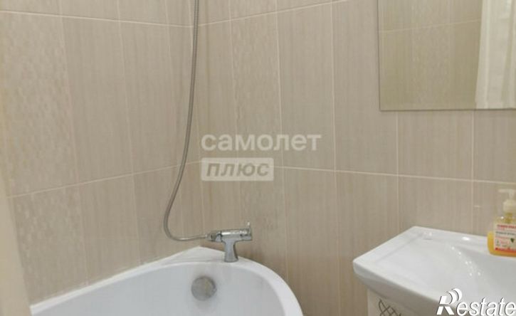 3-комн квартира улица Олега Головченко, 4,  д. 4