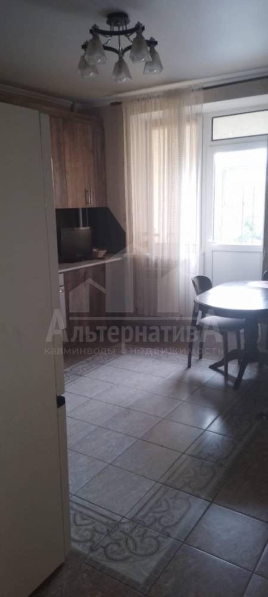 Купить квартиру за 10 777 000 рублей на Октябрьская ул.