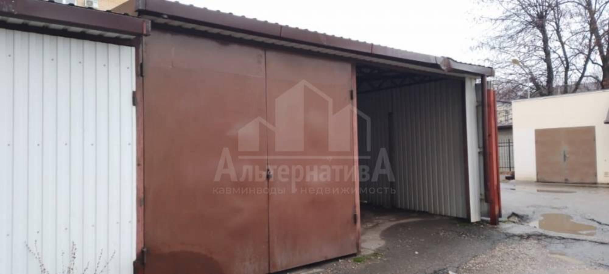 Купить гараж, место в паркинге за 850 000 рублей на Октябрьская ул.