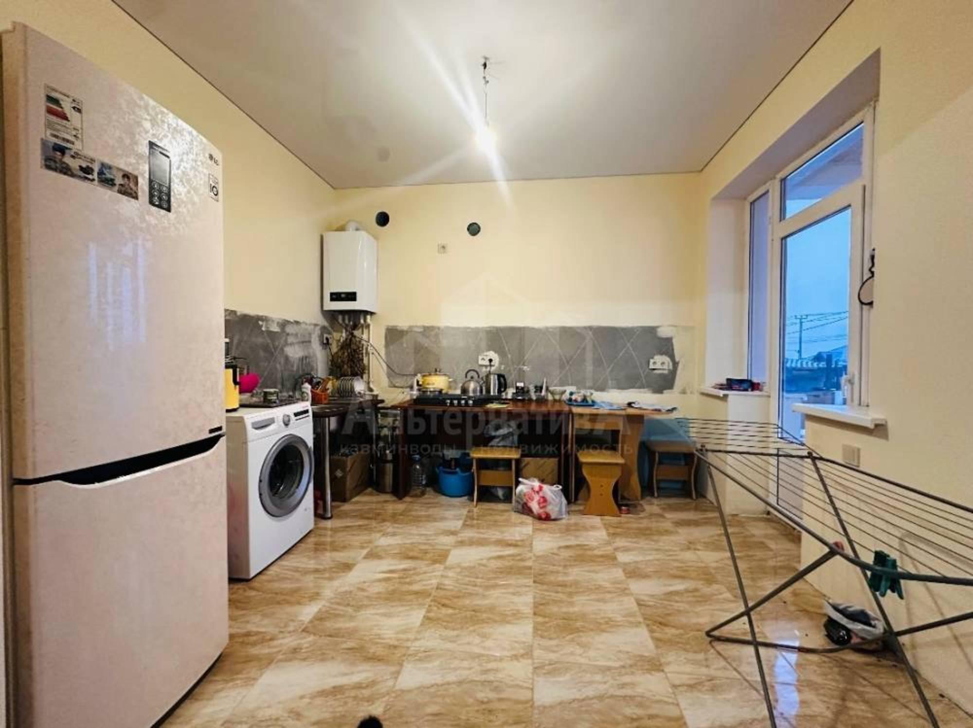 Купить дачу, дом, коттедж за 10 500 000 рублей на Звездная ул.